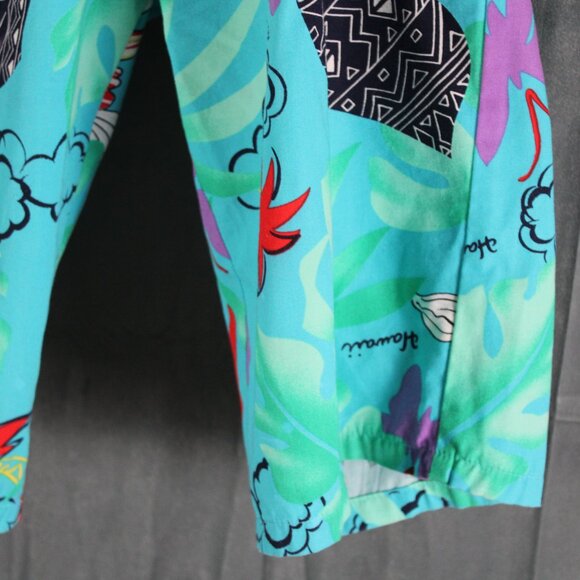 Vintage Hawaiian Shirt - Made in Hawaii Tribal and Floral Pattern - Men's Small - Picture 6 of 8